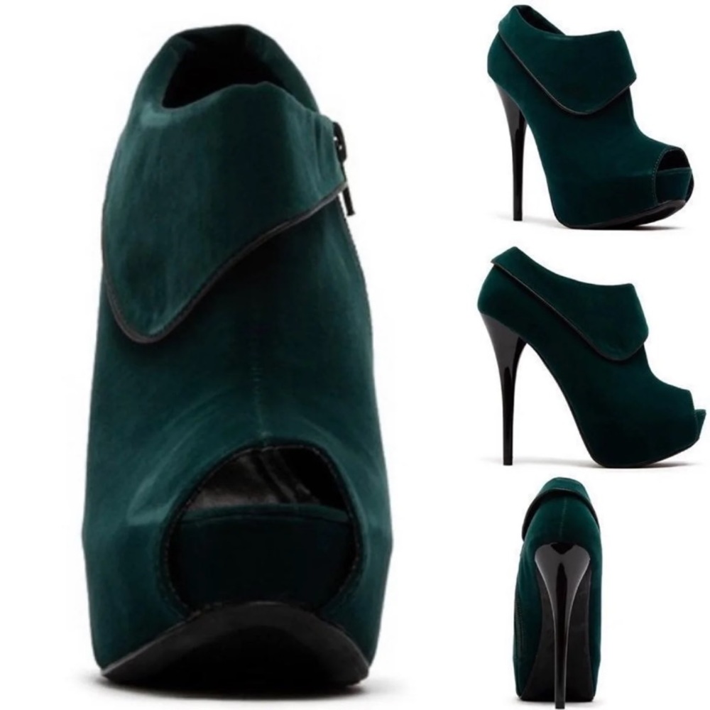 Green Hottie Thotties Heels